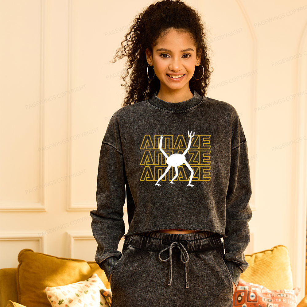 Pagewings Sci-Fi Book Lover Washed Crop Sweatshirt