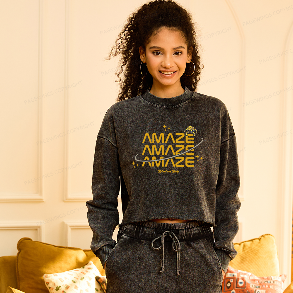 Pagewings Sci-Fi Book Lover Washed Crop Sweatshirt