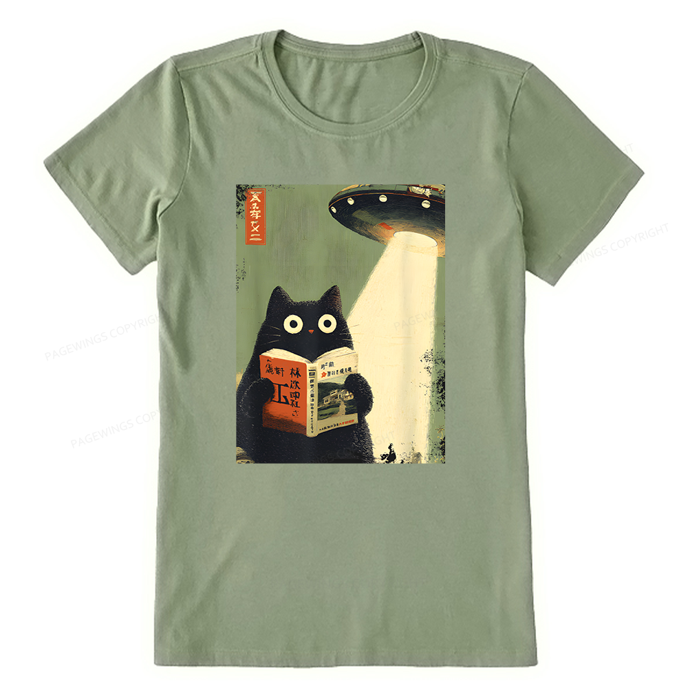 Pagewings Vintage Japanese Cat Book Lovers Unisex Classic T-shirt