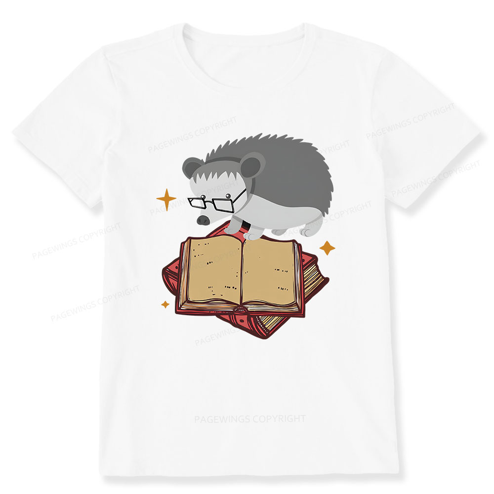 Pagewings Fun Hedgehog Is Reading Unisex Classic T-shirt
