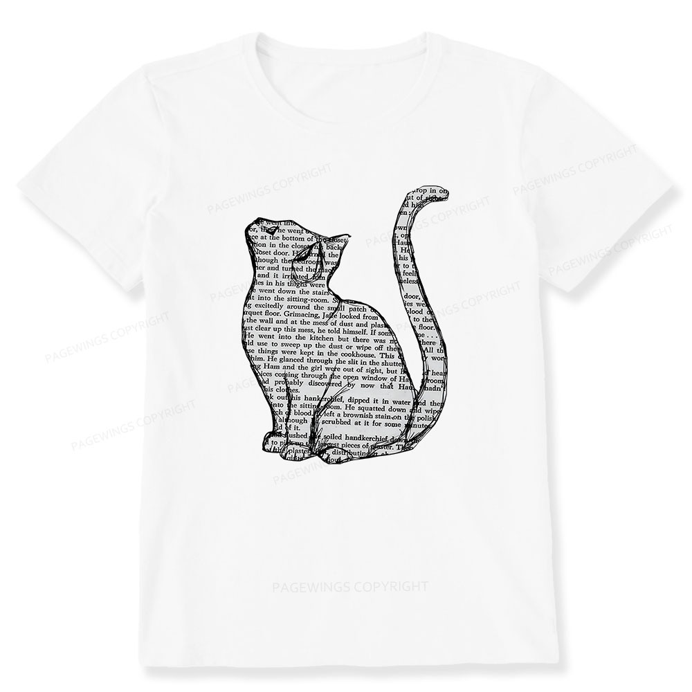 Pagewings Lots Of Books And Cute Cats Unisex Classic T-shirt