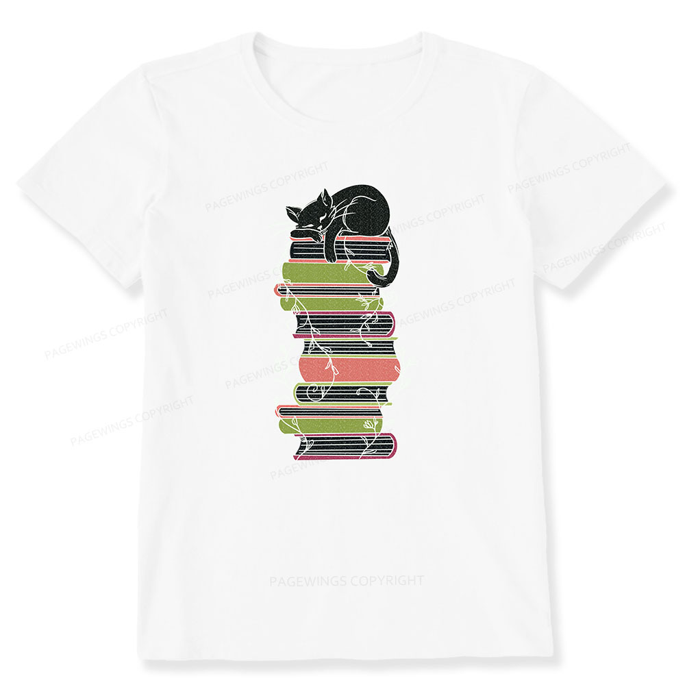 Pagewings Books And Cat Unisex Classic T-shirt