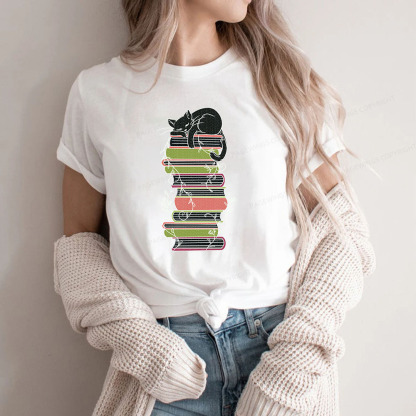 Pagewings Books And Cat Unisex Classic T-shirt