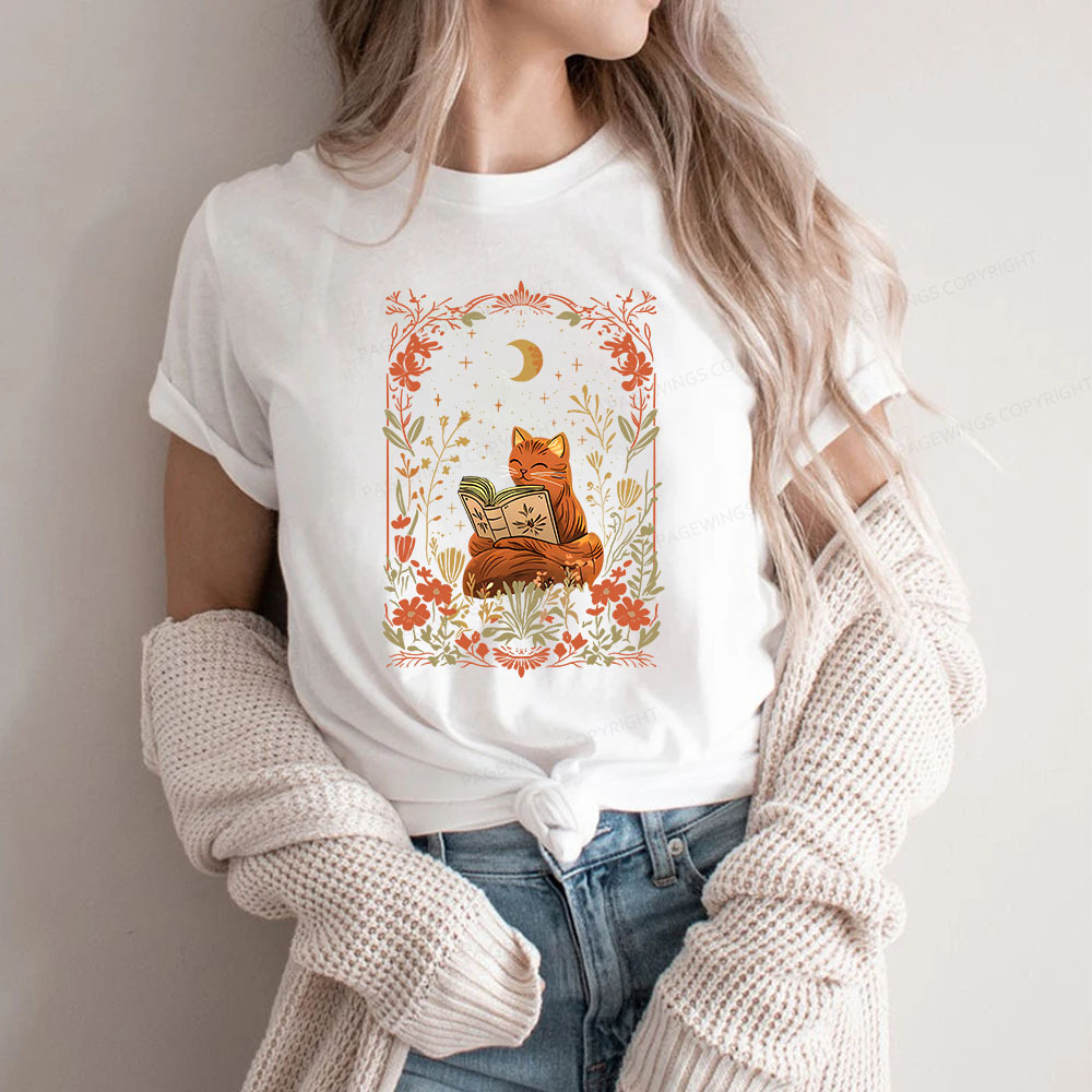 Pagewings Cat Wildflower Book Reading Unisex Classic T-shirt
