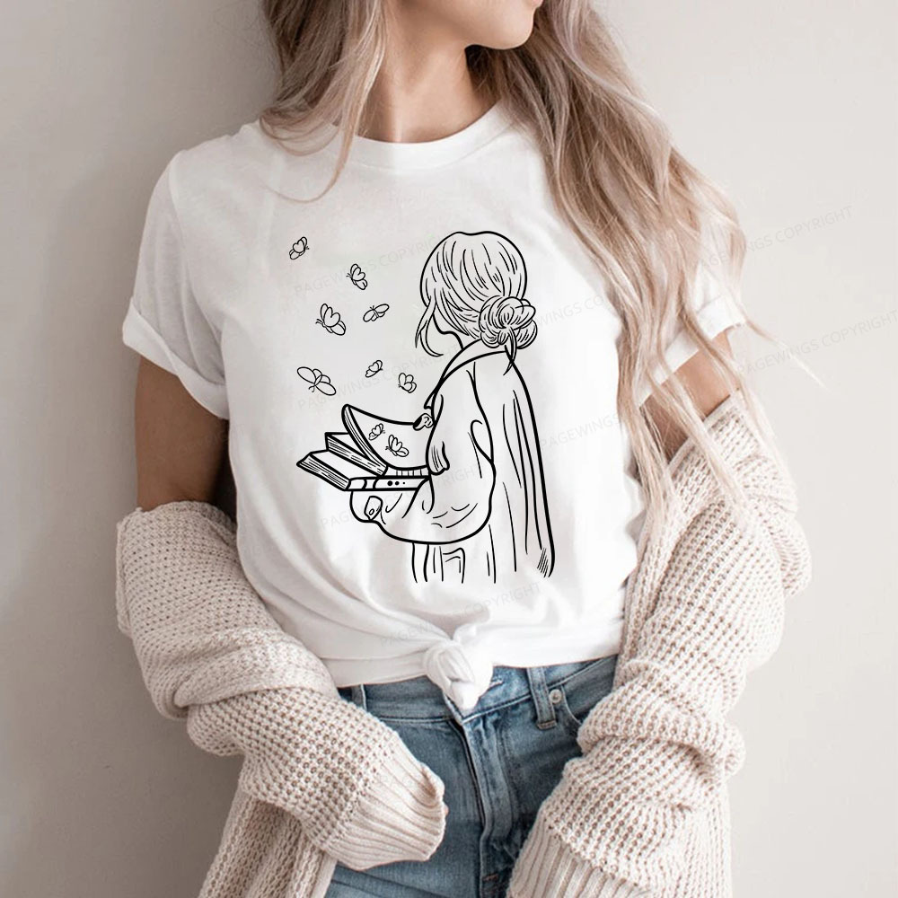 Pagewings A Girl Who Loves To Read Unisex Classic T-shirt