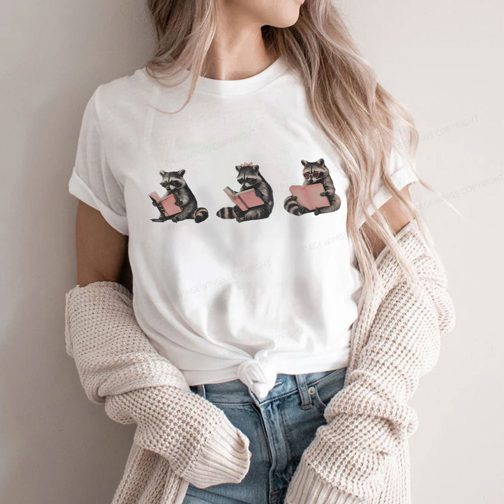 Pagewings Funny Raccoon Bookish Gift Unisex Classic T-shirt