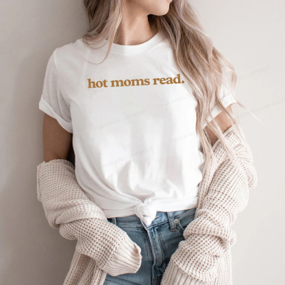 Pagewings Hot Moms Read Unisex Classic T-shirt