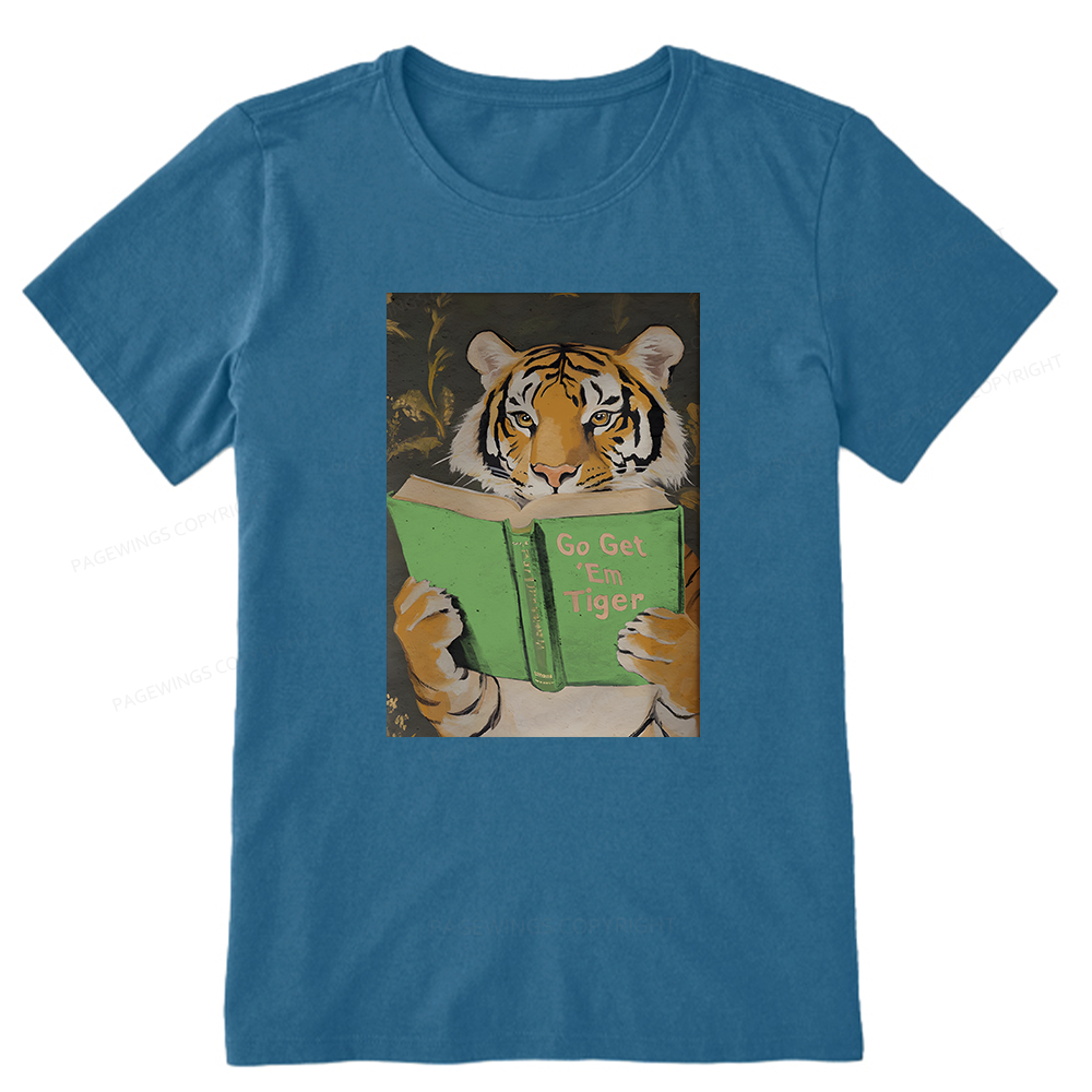Pagewings Motivational Tiger Reading Unisex Classic T-shirt