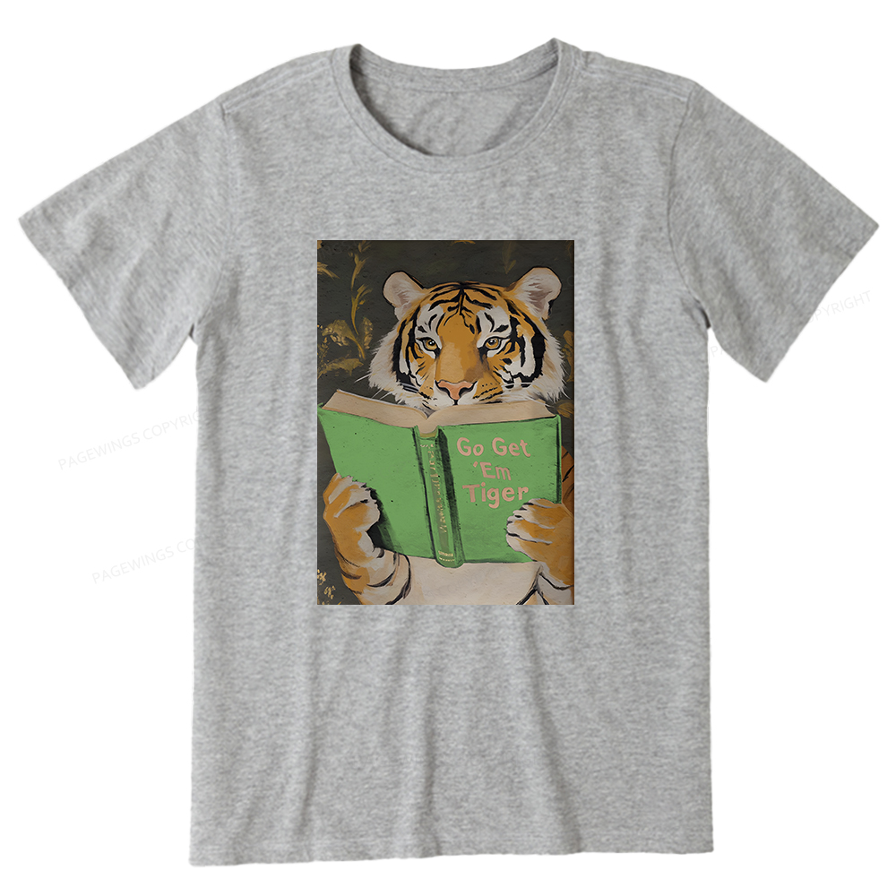 Pagewings Motivational Tiger Reading Unisex Classic T-shirt