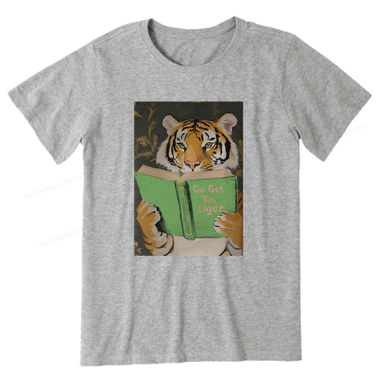 Pagewings Motivational Tiger Reading Unisex Classic T-shirt