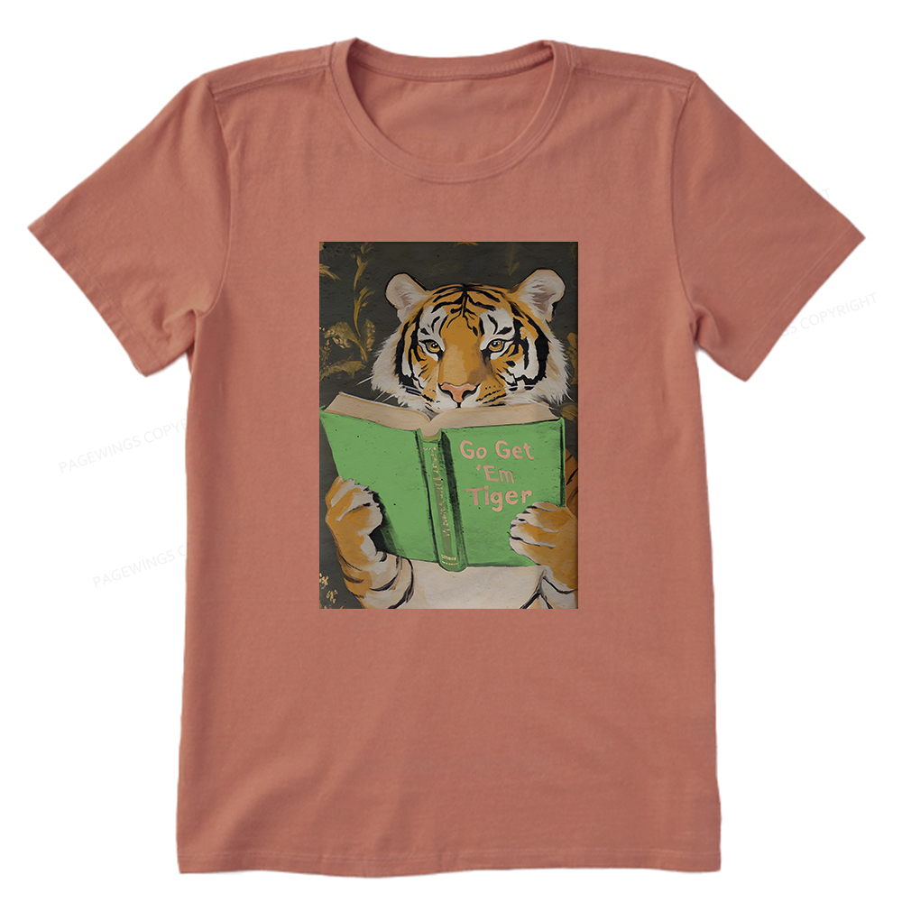 Pagewings Motivational Tiger Reading Unisex Classic T-shirt