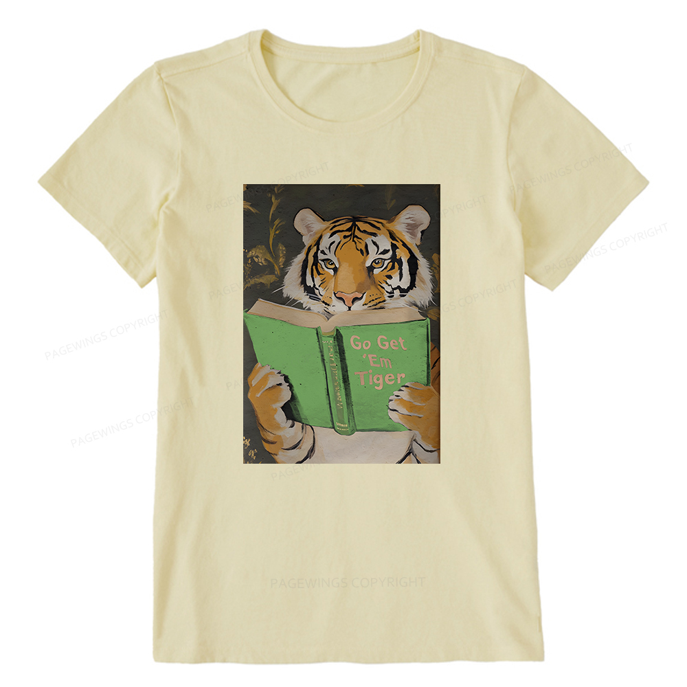 Pagewings Motivational Tiger Reading Unisex Classic T-shirt
