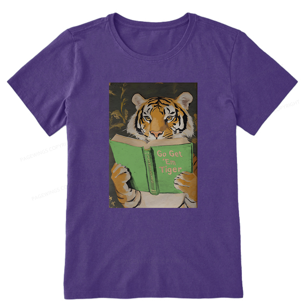 Pagewings Motivational Tiger Reading Unisex Classic T-shirt
