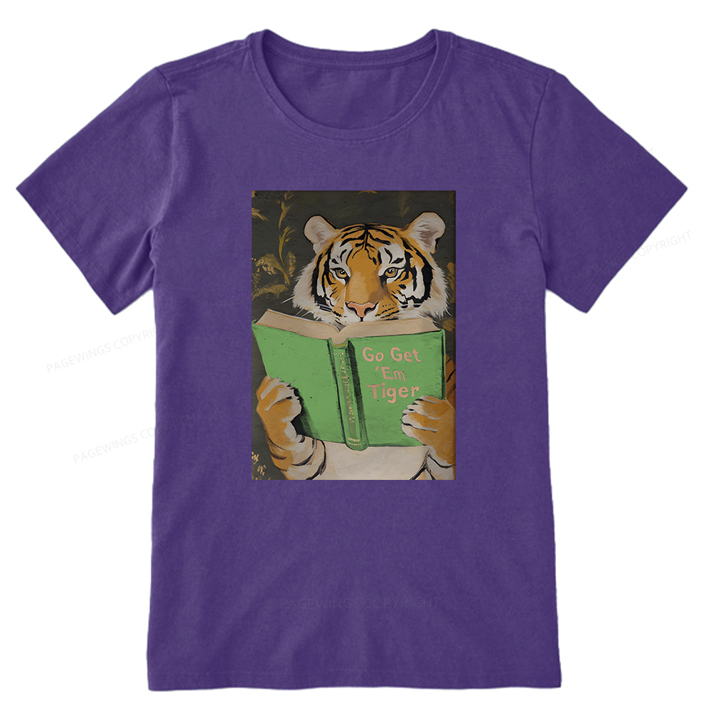 Pagewings Motivational Tiger Reading Unisex Classic T-shirt