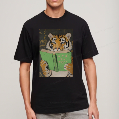 Pagewings Motivational Tiger Reading Unisex Classic T-shirt