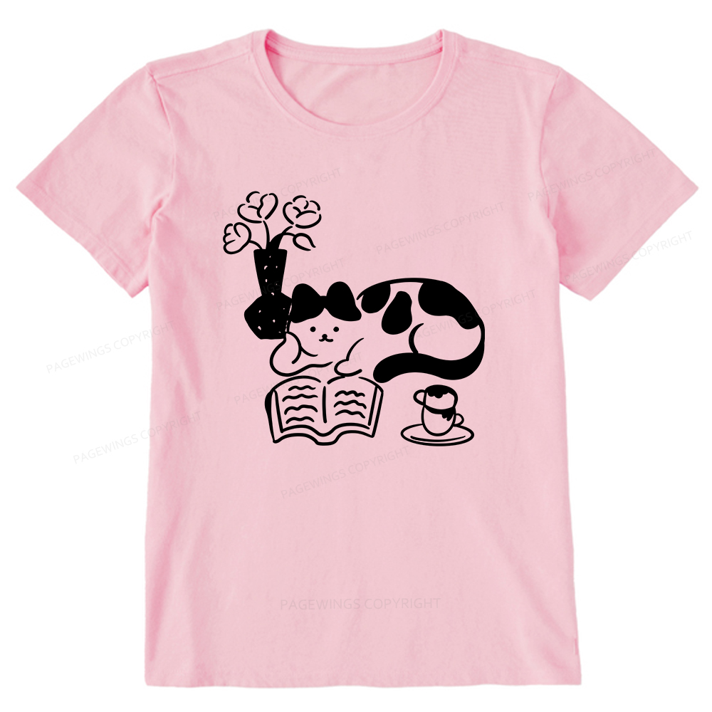 Pagewings The Cat Who Loves Reading Unisex Classic T-shirt