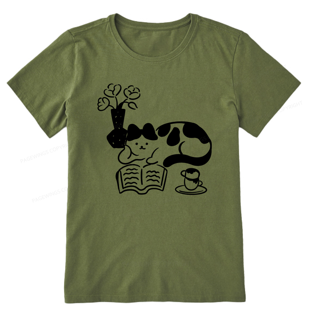 Pagewings The Cat Who Loves Reading Unisex Classic T-shirt