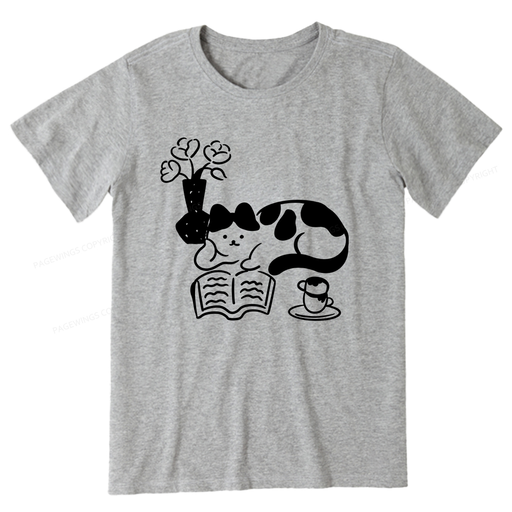Pagewings The Cat Who Loves Reading Unisex Classic T-shirt