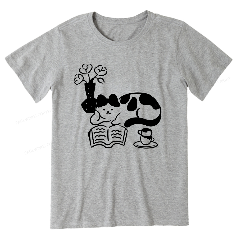 Pagewings The Cat Who Loves Reading Unisex Classic T-shirt