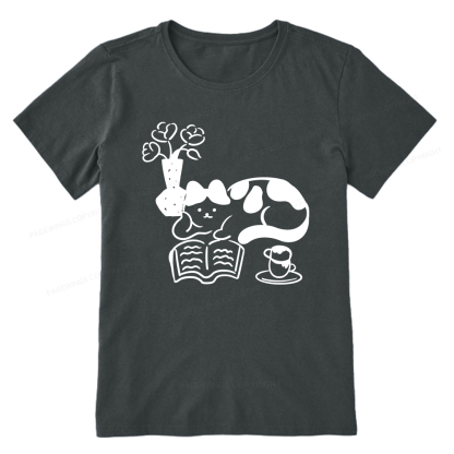 Pagewings The Cat Who Loves Reading Unisex Classic T-shirt