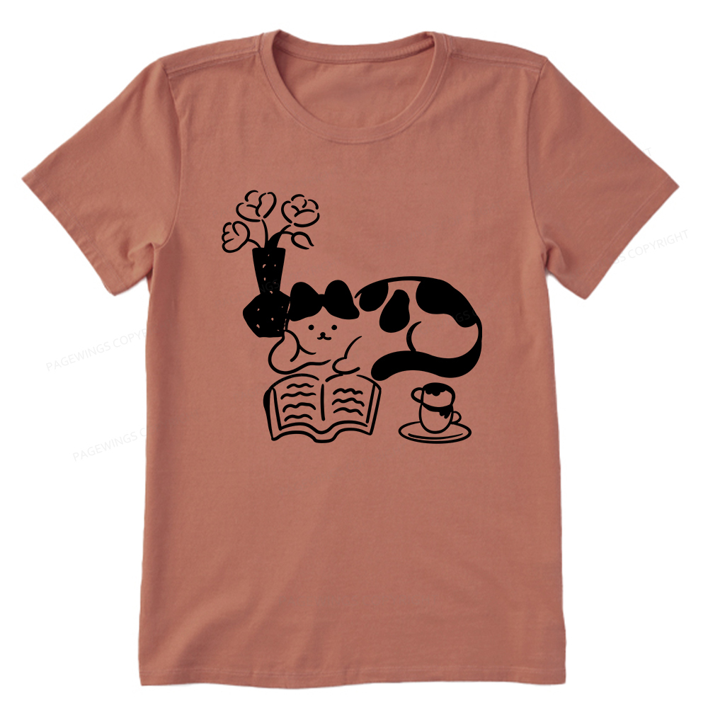 Pagewings The Cat Who Loves Reading Unisex Classic T-shirt