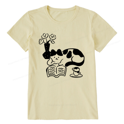 Pagewings The Cat Who Loves Reading Unisex Classic T-shirt
