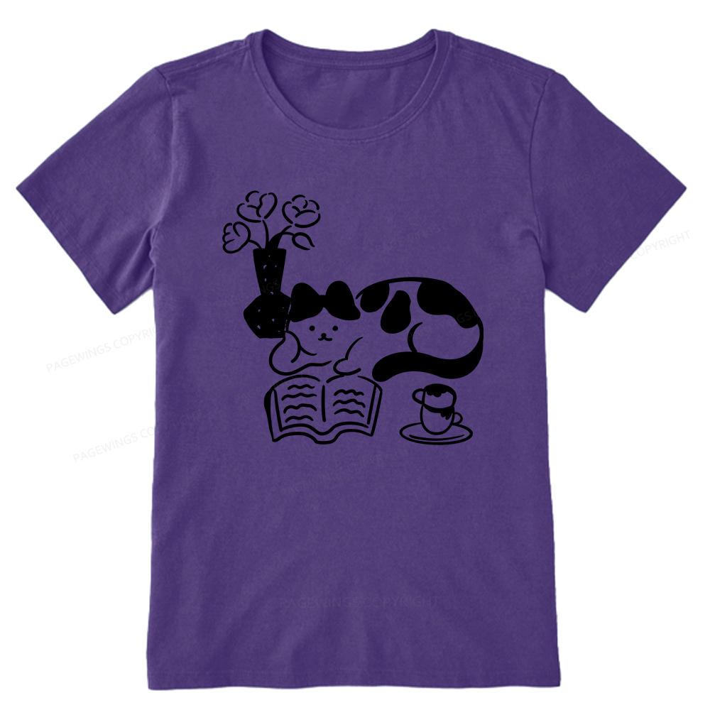 Pagewings The Cat Who Loves Reading Unisex Classic T-shirt