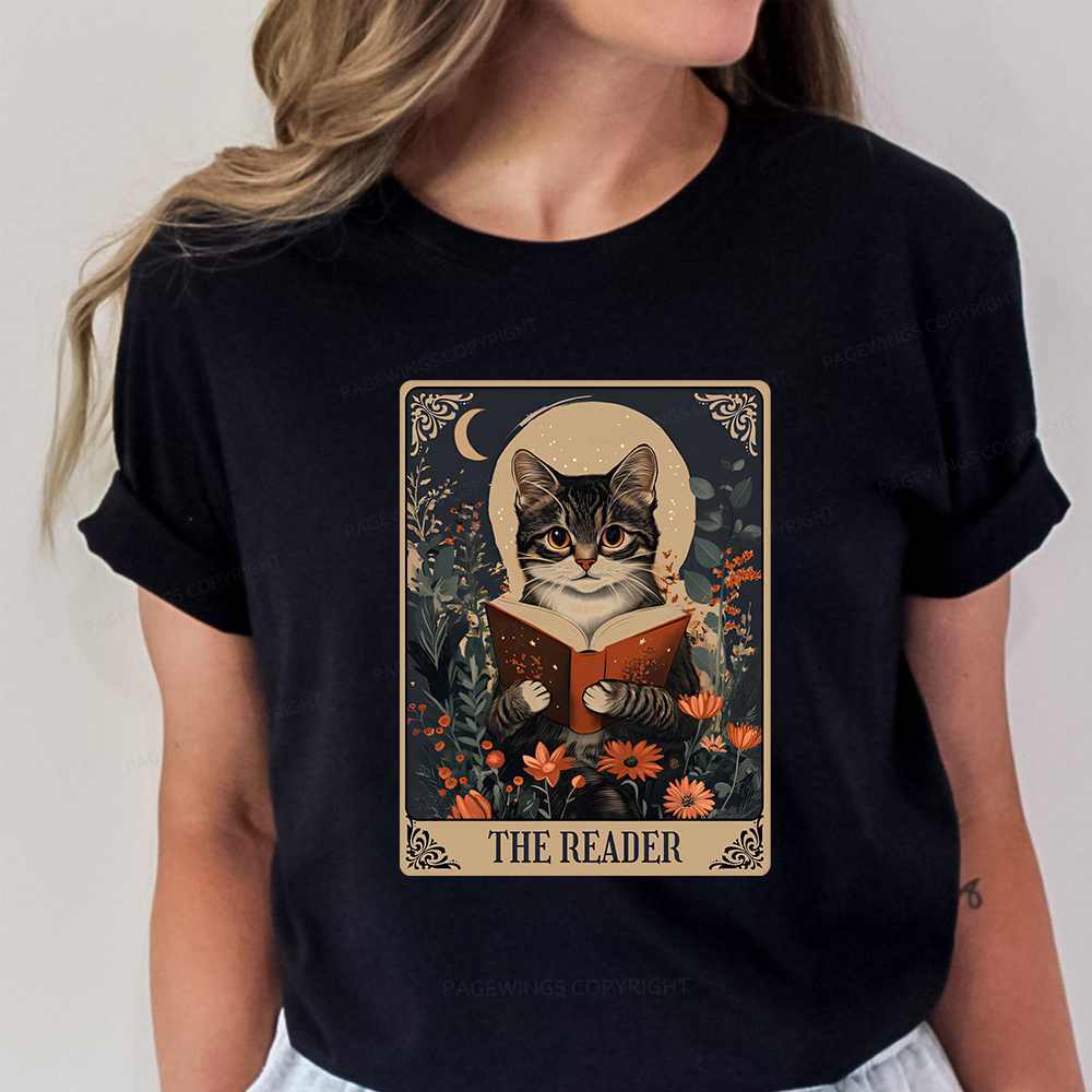 Pagewings The Reader Tarot Card Cat Unisex Classic T-shirt