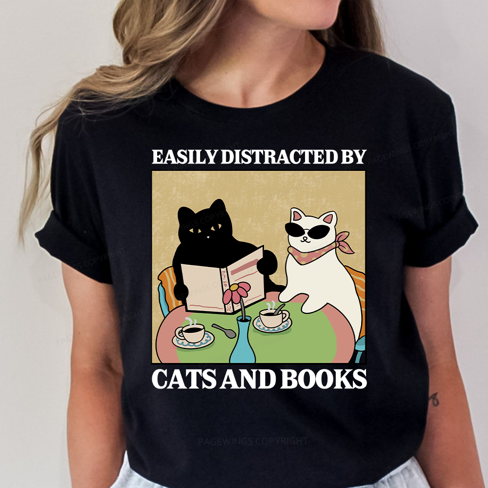 Pagewings Cats And Books Unisex Classic T-shirt