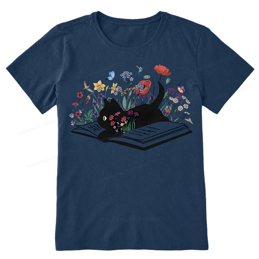 Pagewings Cute Book Cat Unisex Classic T-shirt