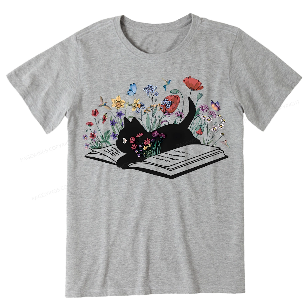 Pagewings Cute Book Cat Unisex Classic T-shirt