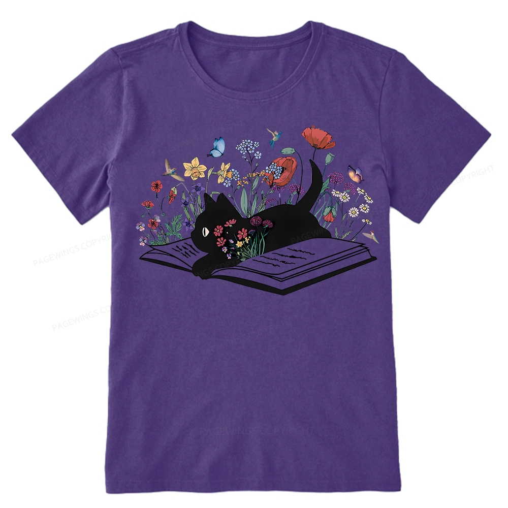 Pagewings Cute Book Cat Unisex Classic T-shirt