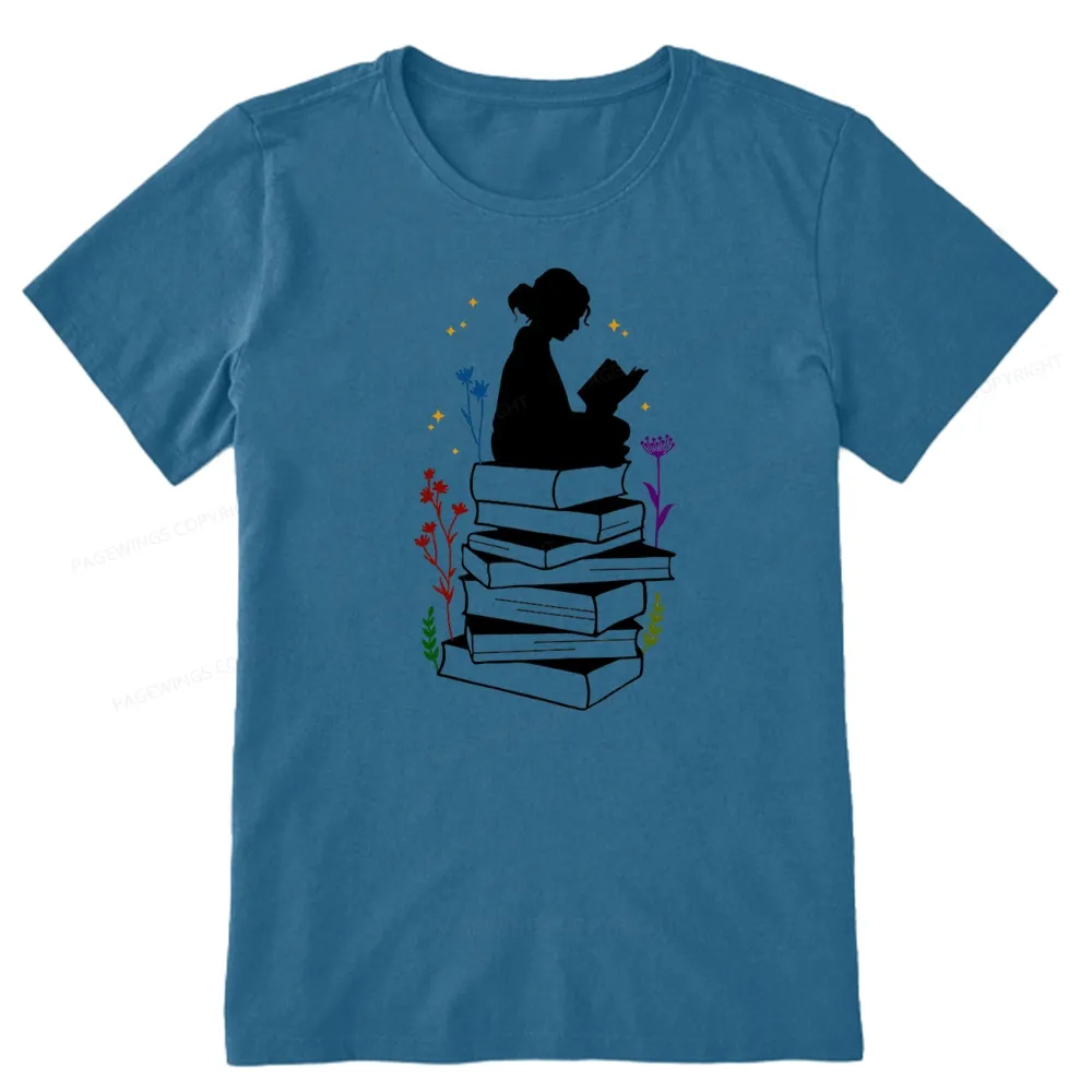 Pagewings Girl Reading Unisex Classic T-shirt