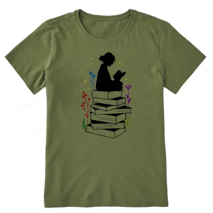 Pagewings Girl Reading Unisex Classic T-shirt