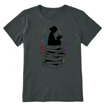 Pagewings Girl Reading Unisex Classic T-shirt