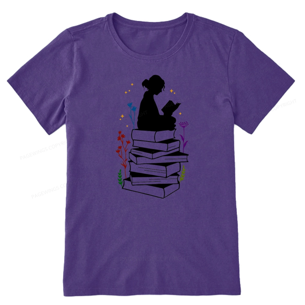 Pagewings Girl Reading Unisex Classic T-shirt