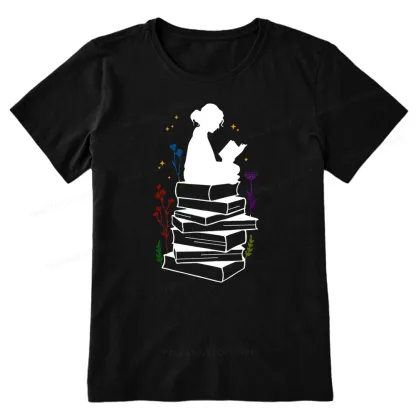 Pagewings Girl Reading Unisex Classic T-shirt