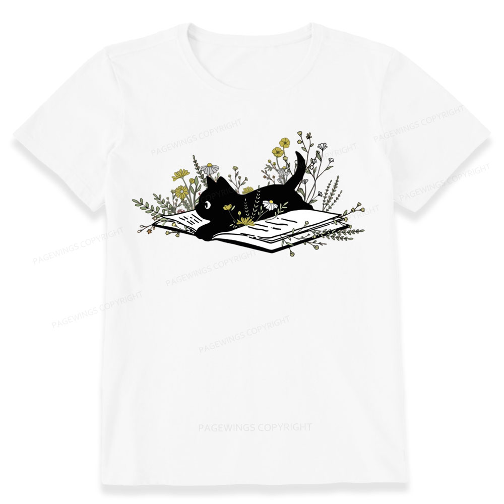 Pagewings Cute Book Cat Unisex Classic T-shirt