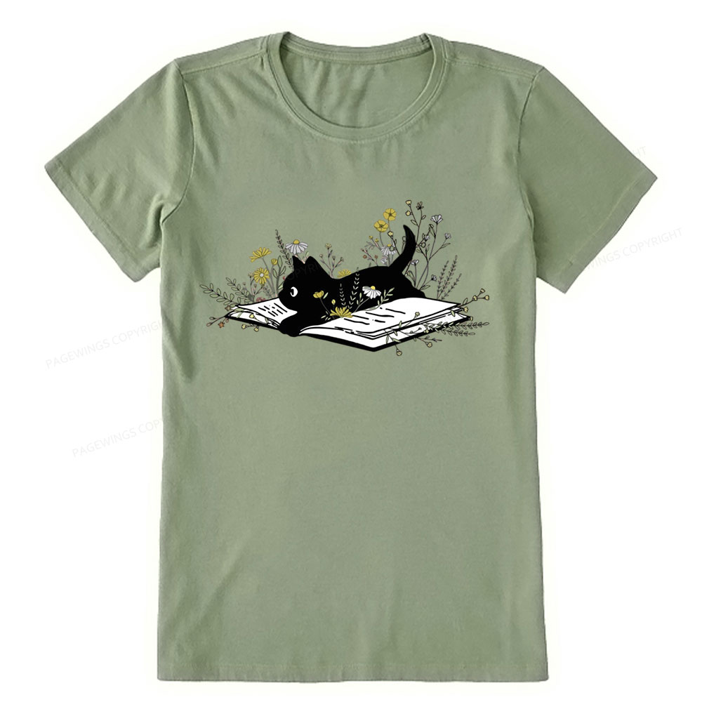 Pagewings Cute Book Cat Unisex Classic T-shirt