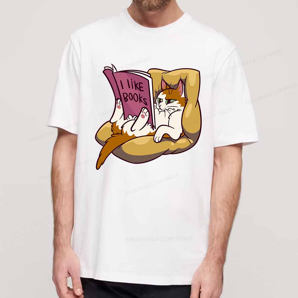 Pagewings A Cat That Likes Reading Books Unisex Classic T-shirt