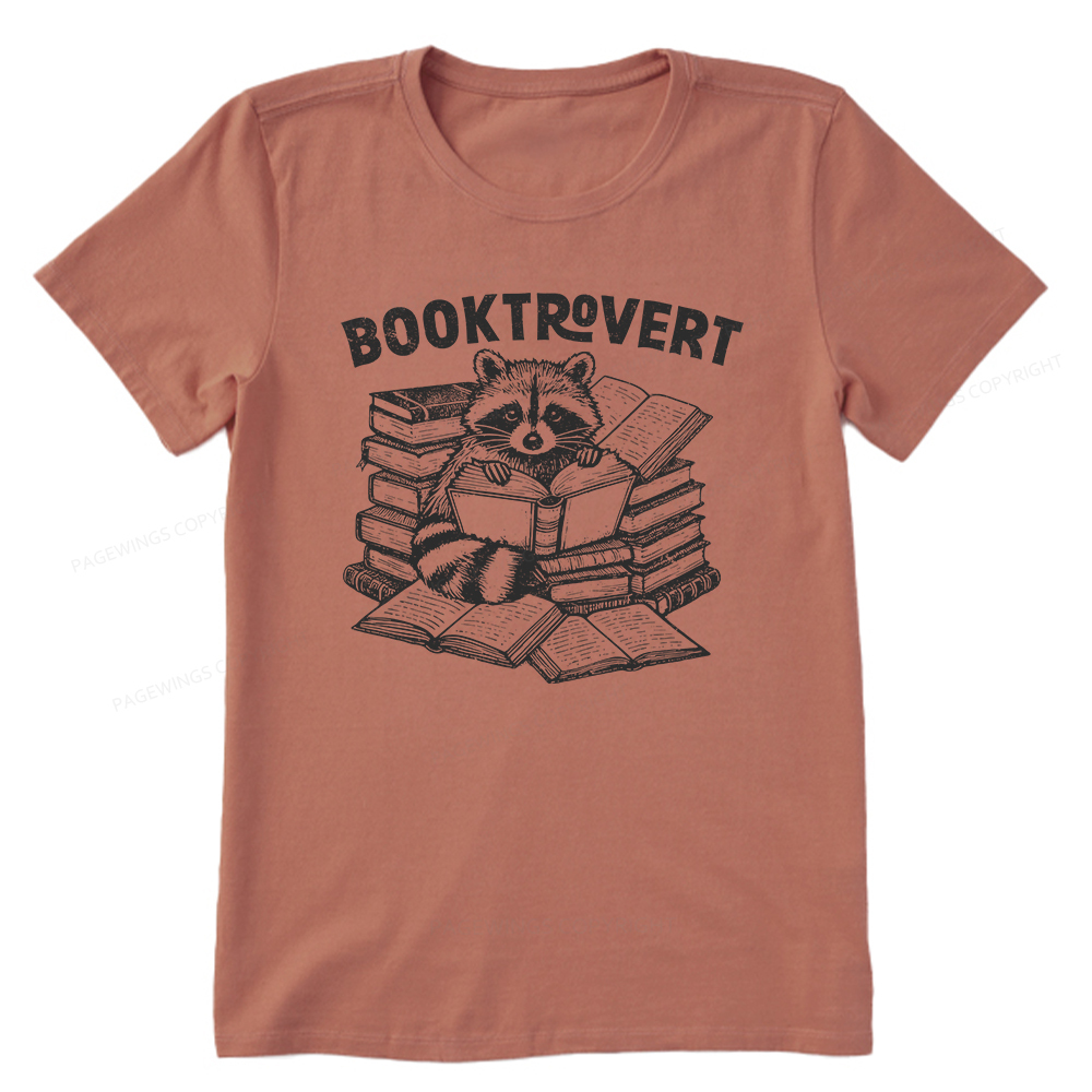 Pagewings A Raccoon Reading Seriously Unisex Classic T-shirt