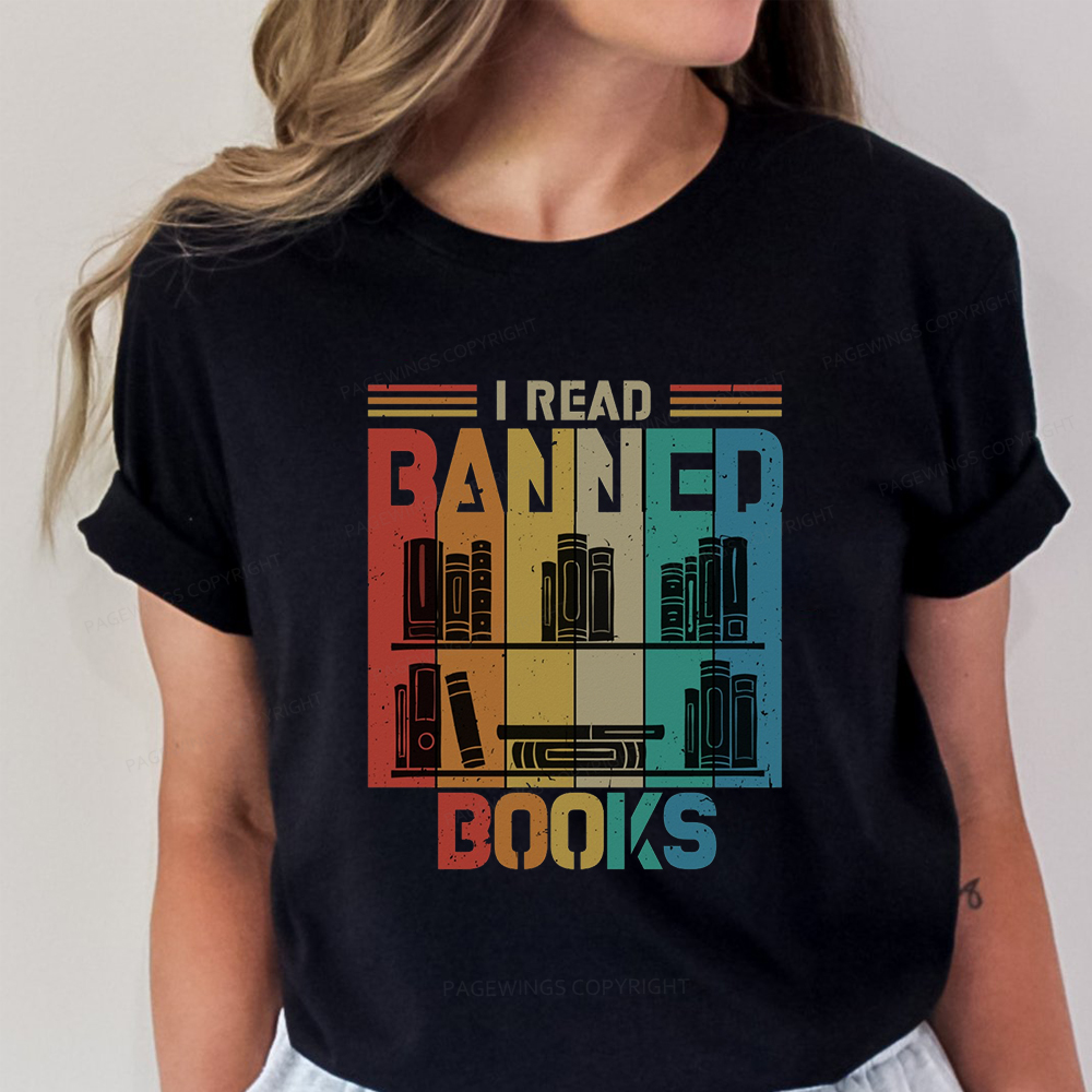 Pagewings  I Read Banned Books Unisex Classic T-shirt