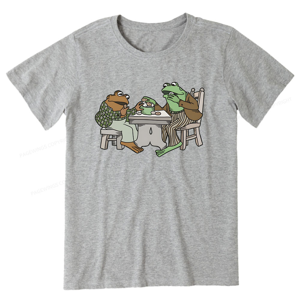 Pagewings Frog & Toad Eat Cookies <3 Unisex Classic T-shirt