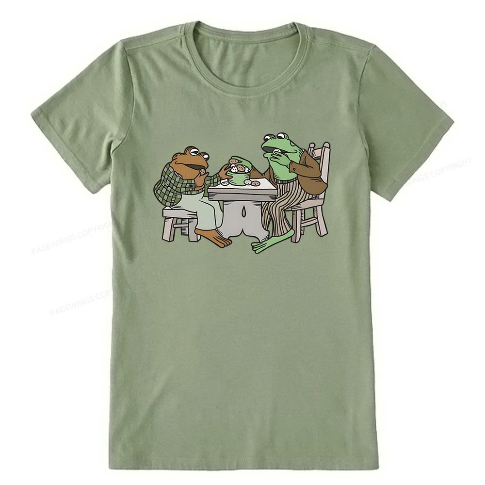 Pagewings Frog & Toad Eat Cookies <3 Unisex Classic T-shirt