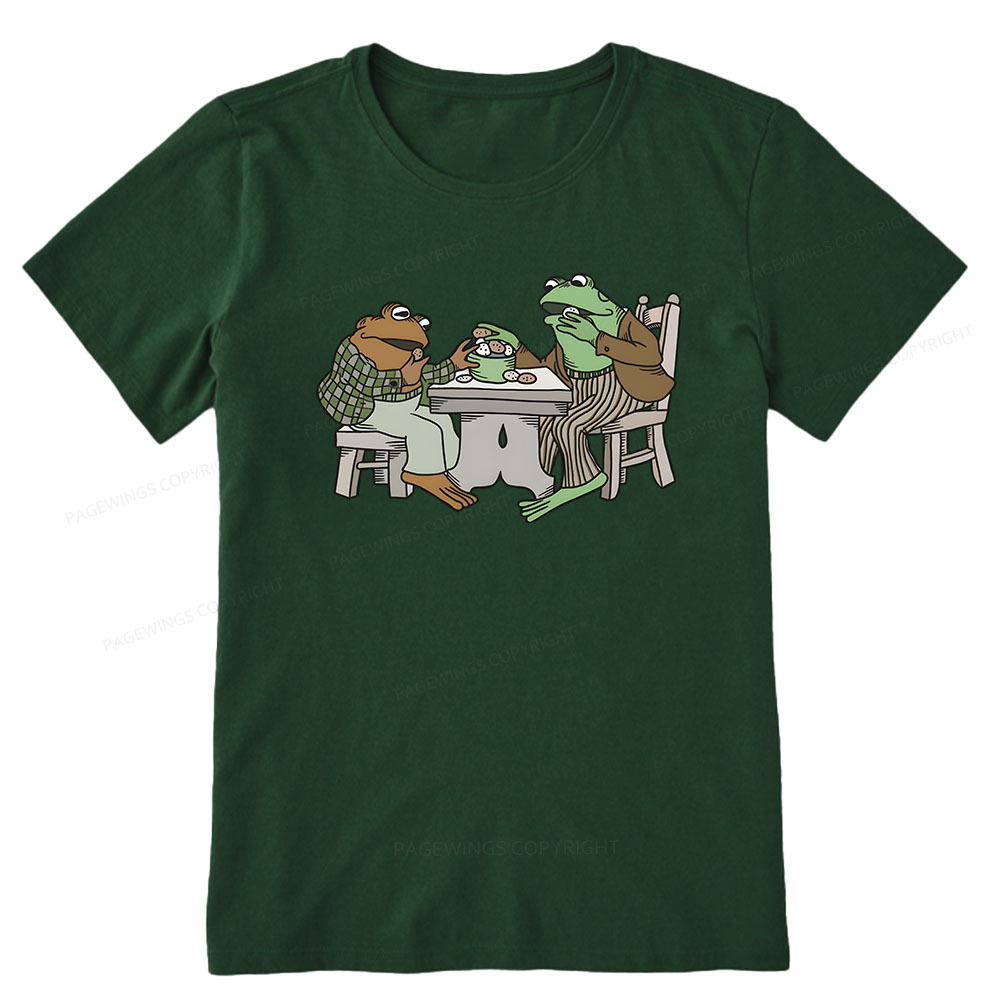 Pagewings Frog & Toad Eat Cookies <3 Unisex Classic T-shirt