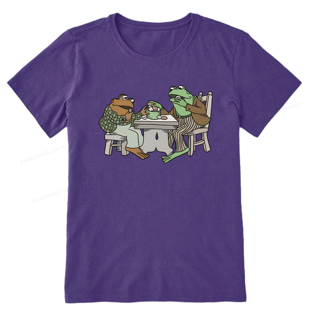 Pagewings Frog & Toad Eat Cookies <3 Unisex Classic T-shirt