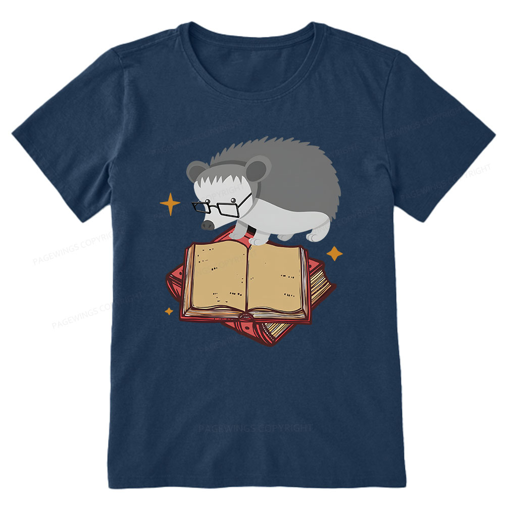 Pagewings Fun Hedgehog Is Reading Unisex Classic T-shirt