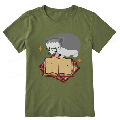 Pagewings Fun Hedgehog Is Reading Unisex Classic T-shirt