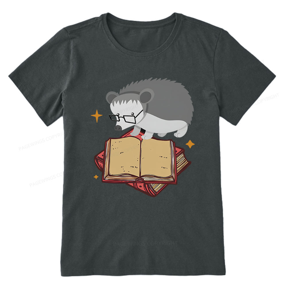 Pagewings Fun Hedgehog Is Reading Unisex Classic T-shirt