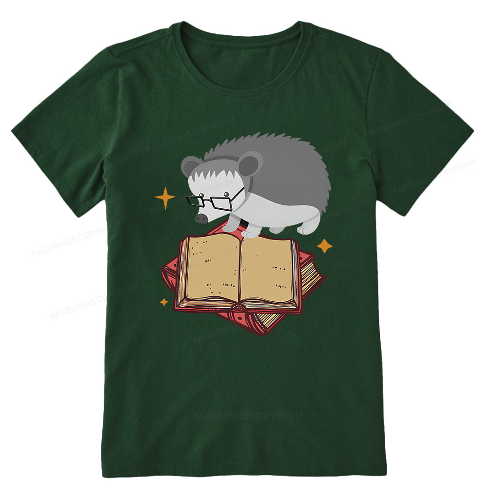 Pagewings Fun Hedgehog Is Reading Unisex Classic T-shirt